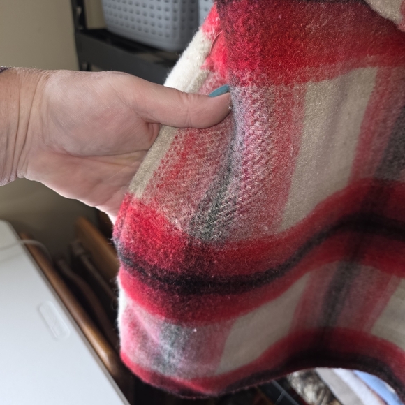 D.i.P Heavyweight Men's Red and White Button-Up Shirt Size 3X with Pockets. - Picture 3 of 6